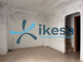 Casa adosada en venta en Estepa