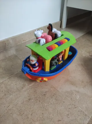 Barco Arca de Noé con animales