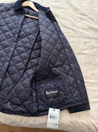 Chaqueta Barbour azul acolchada