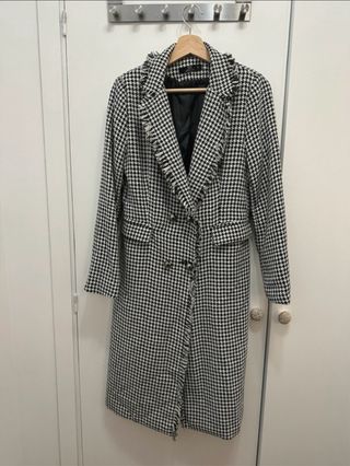 Abrigo largo estampado pata de gallo