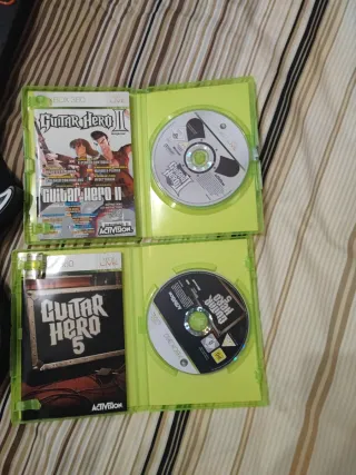 Guitar Hero Xbox 360 Chitarra + Custodia + 2 Gioch