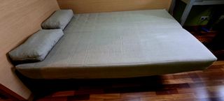 Sofá cama beige con canapé