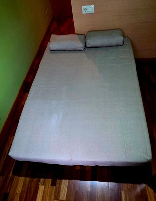 Sofá cama beige con canapé