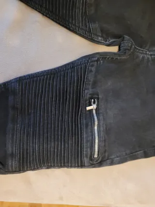 Pantalón vaquero negro Mango pitillo T.36