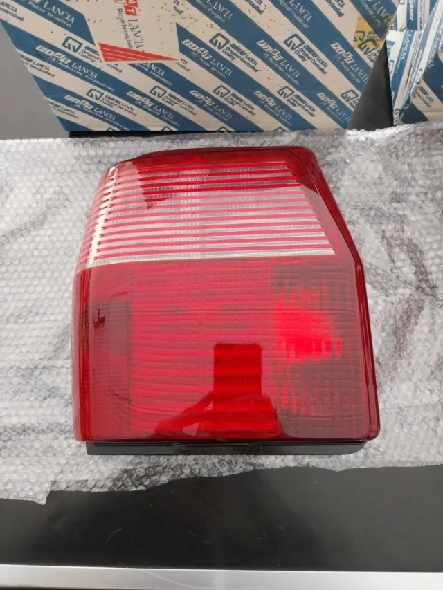 PILOTOS TRASEROS FIAT UNO TURBO