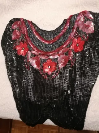 Blusa fiesta lentejuelas negra y roja