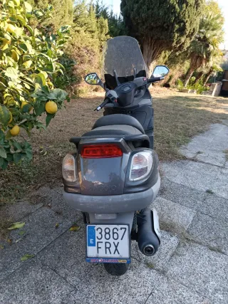 Piaggio X9 125cc Gris Oscuro