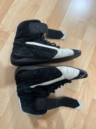 Zapatillas Puma Talla 43 Negras y Blancas