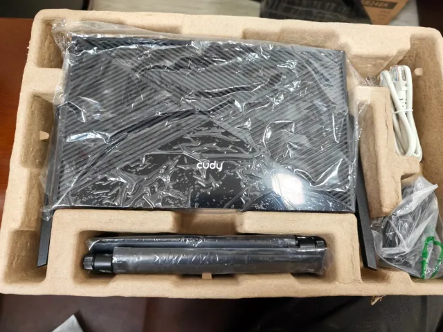 Router Cudy 4G LTE Cat 6 Wi-Fi LT700