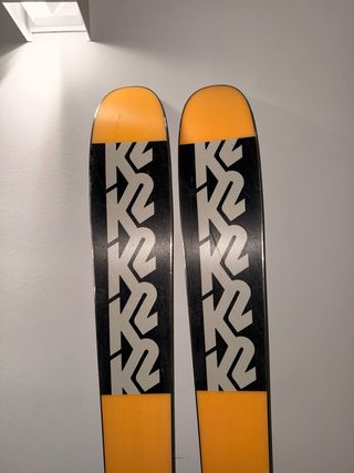 Esquís K2 Poacher 2024 + fijaciones atomic FFG 12.