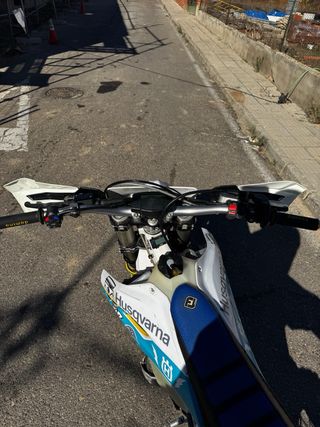 Husqvarna TE 300 Enduro 2015