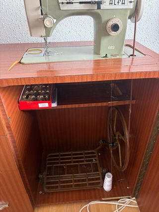 Máquina de coser Alfa 482