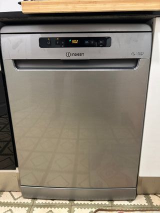 Lavavajillas Indesit Usado
