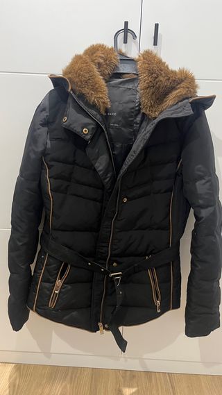 Plumas Zara Negro Corto