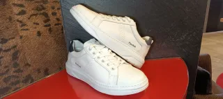 Deportivas Fluchos Talla 40. Nuevo a estrenar.