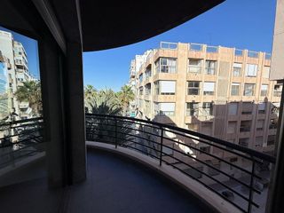 Piso en venta en Centro en Torrevieja