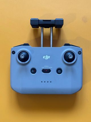 DJI Mavic 3 Drone + 2 Baterías