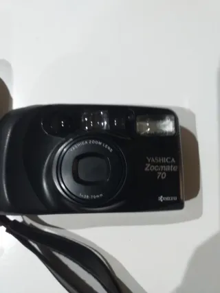 Yashica Zoom mate 70 Cámara