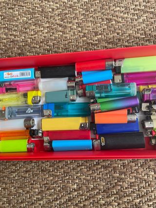 Lote 45 mecheros variados