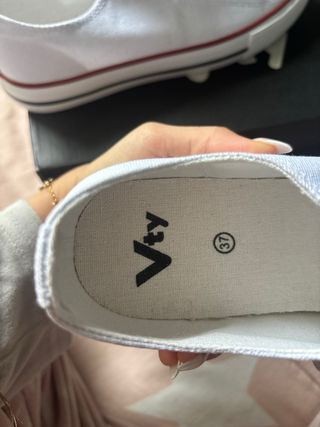 Zapatillas Vty blancas tipo Converse – sin uso- 37