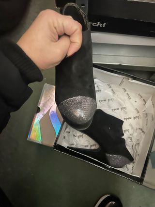 Botines Negros y Plateados