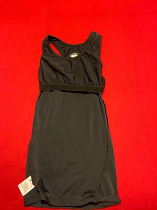 Camiseta deportiva tirantes Under Armour negra