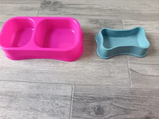 Cibo per animali in plastica