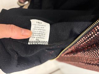 cazadora Bomber brillante rosa y dorado.