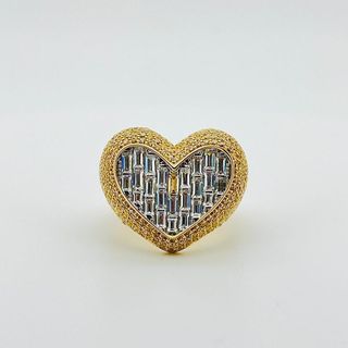 ANILLO CORAZON CON CIRCONITAS. Oro 18