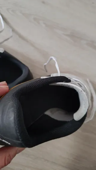 Botas de fútbol Nike niño talla 37'5