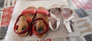 Sandalias Pablosky niña T.32 blancas y rojas