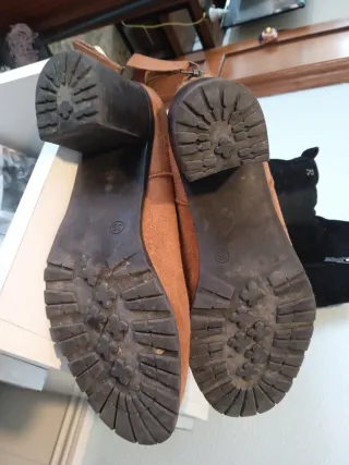 Botines de mujer negros y marrones