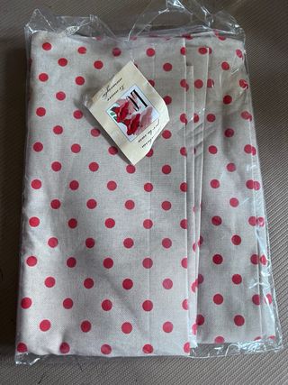 Tovaglia Rettangolare Pois Rossi 140x180