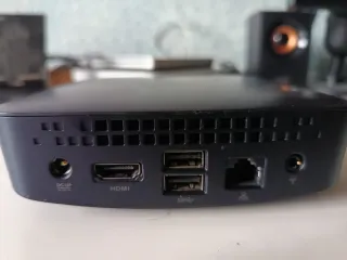 Asus VivoMini UN45 Mini PC