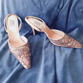 Zapatos de fiesta oro viejo talla 38, impecable