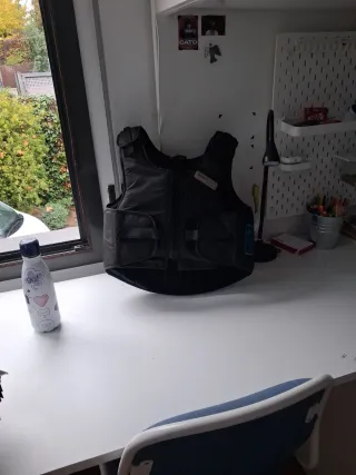 Chaleco de equitación negro