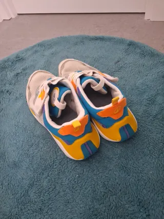 Zapatillas Decathlon y Fila 38(39) 10€cada