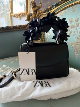 Bolso Zara Negro Flores 18x14