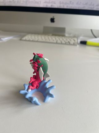 Figura Pokemon Basculegion Maschio Tomy Arts.