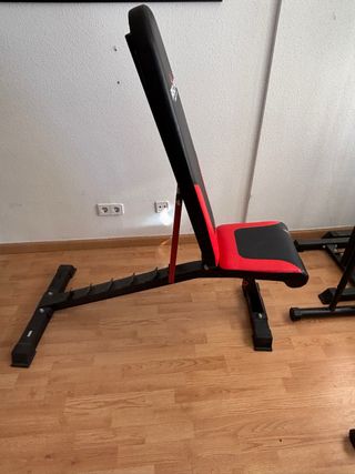 Banco de musculación con rack