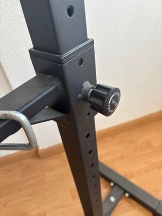 Banco de musculación con rack