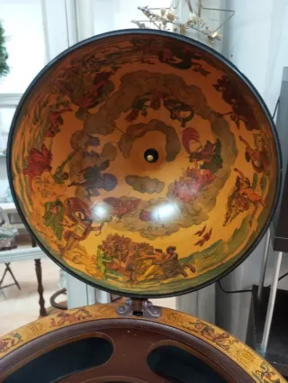 Mueble bar globo terráqueo decorado