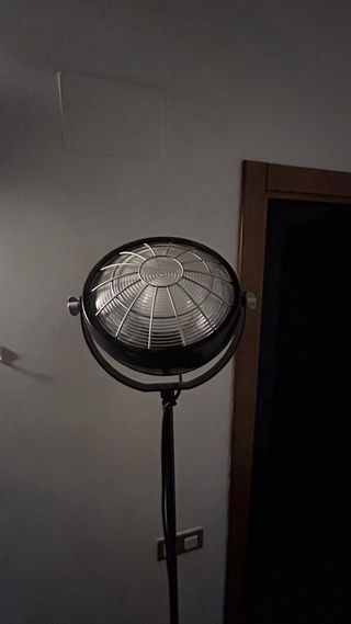 Lámpara de pie moderna Bombilla E27 incluida