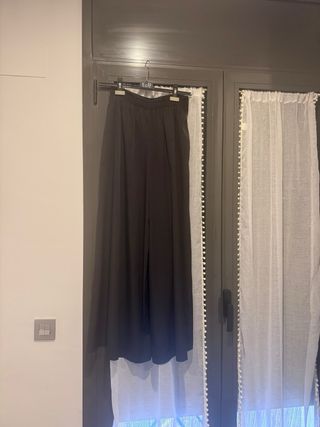 Pantalón ancho Stradivarius Talla M