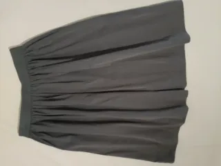 Falda Zara gris oscuro Talla L