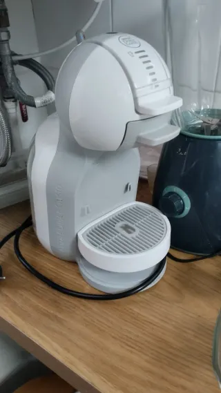 Cafetera Dolce Gusto Blanca