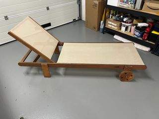 Tumbonas de madera con ruedas