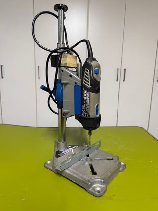 Taladro de mesa para bricolaje