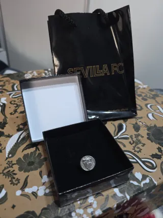 Sello de plata Sevilla FC talla 13/14