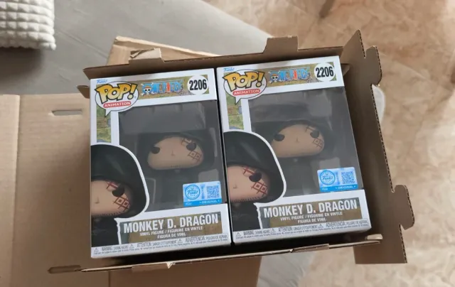 Funko Monkey D. Dragon 2206 Exclusivo One Piece